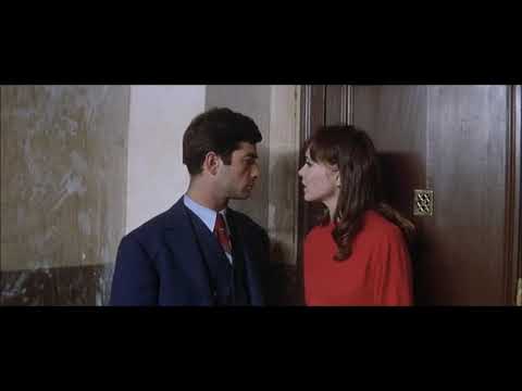 A Woman Is a Woman (1961): Kiss Scene